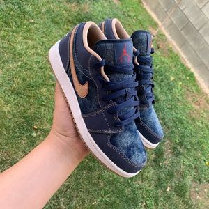 Retro Jordan 1 Low SE Denim (GS)